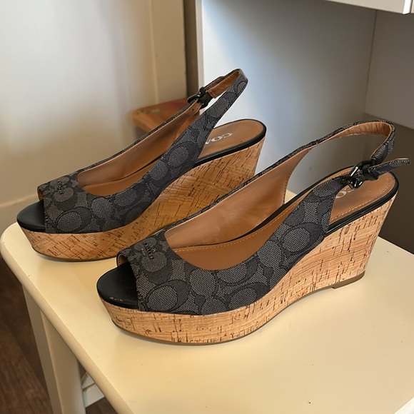 Coach printed wedges - Picture 2 of 4